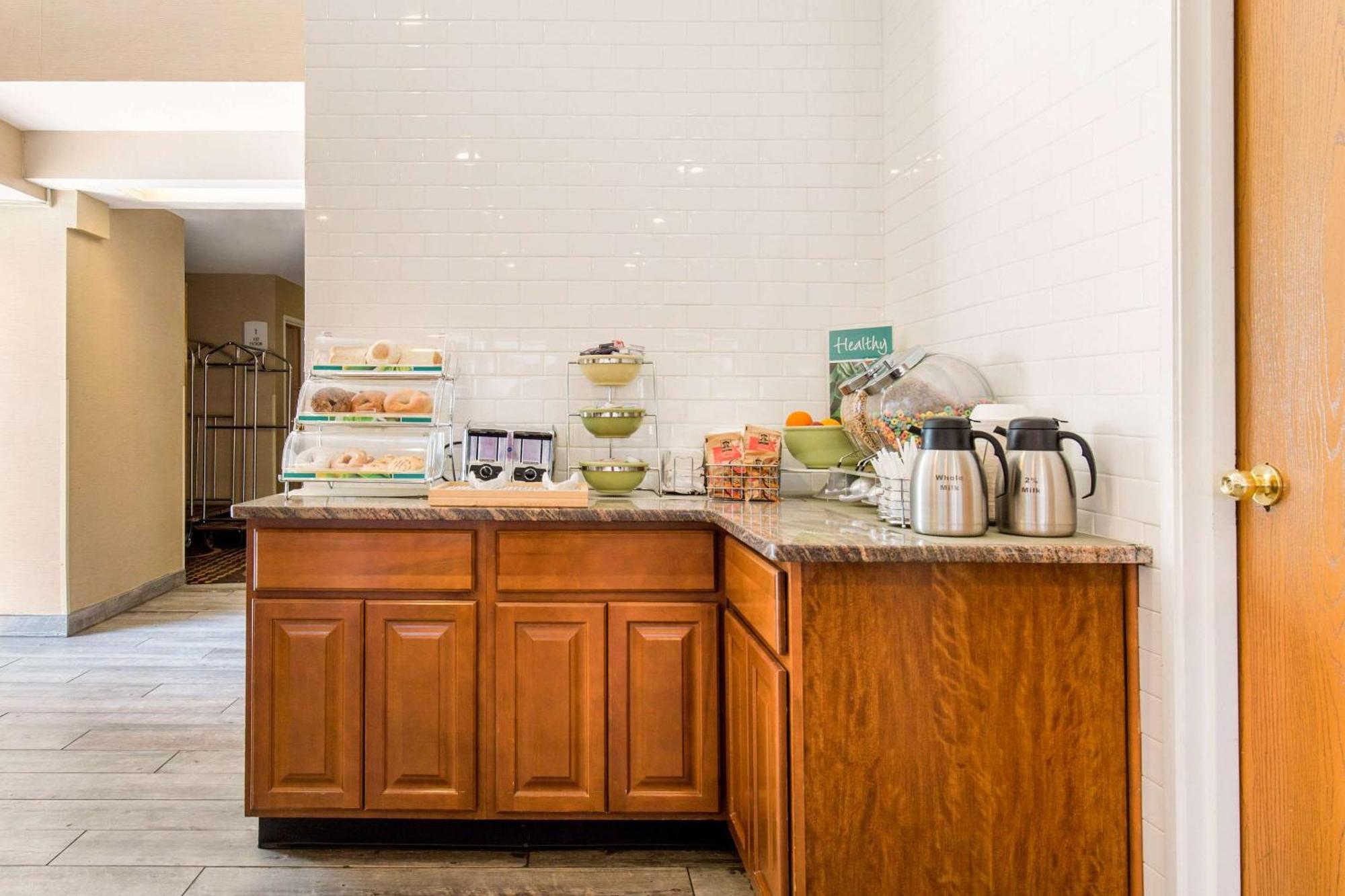 Quality & - Seaford Hotel