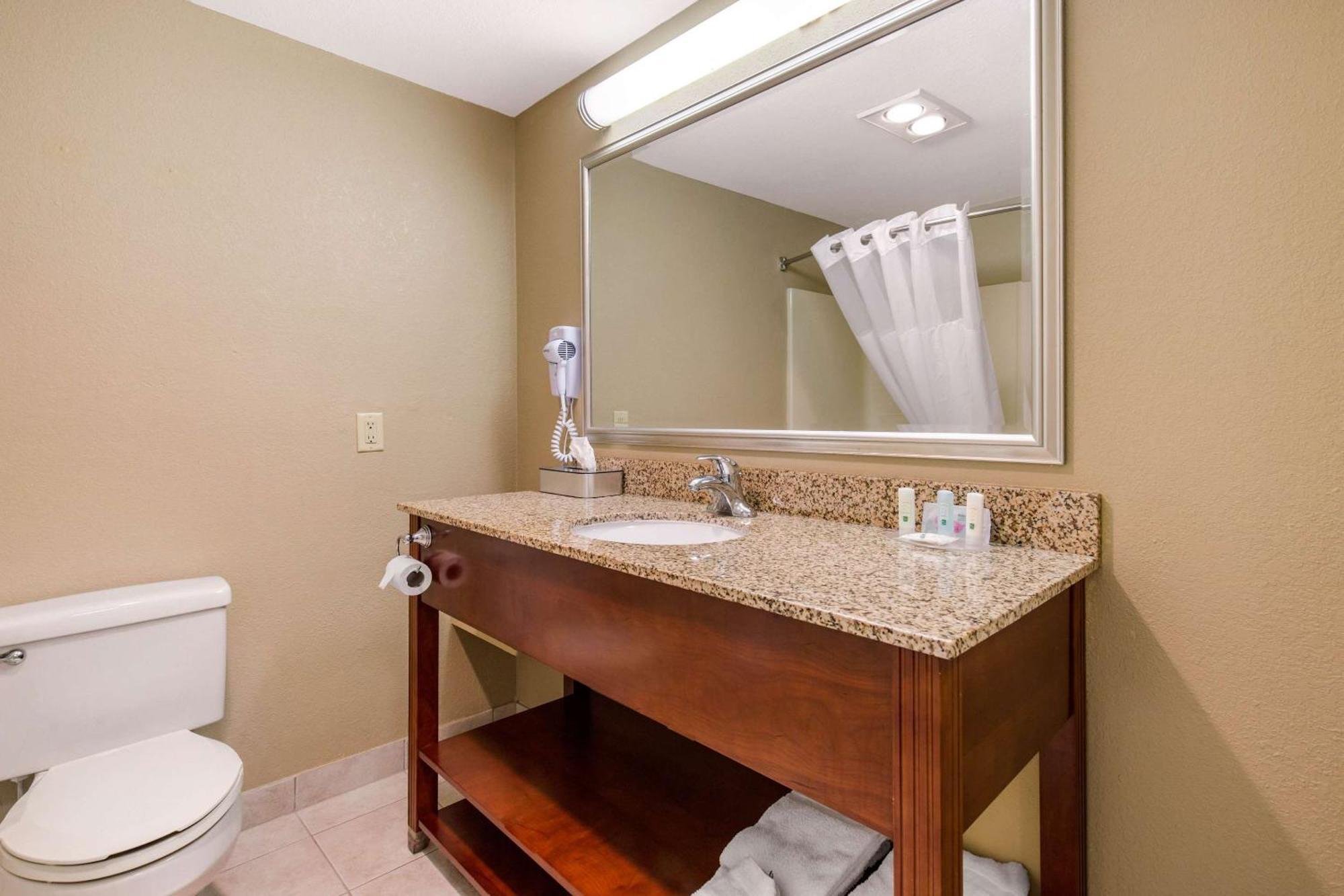 Hotel Quality & - Seaford
